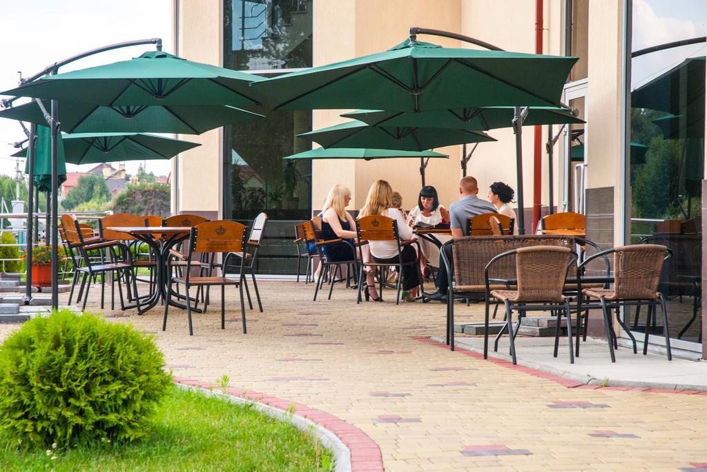 Terminal-A Hotel Ryasne-Ruske Екстериор снимка